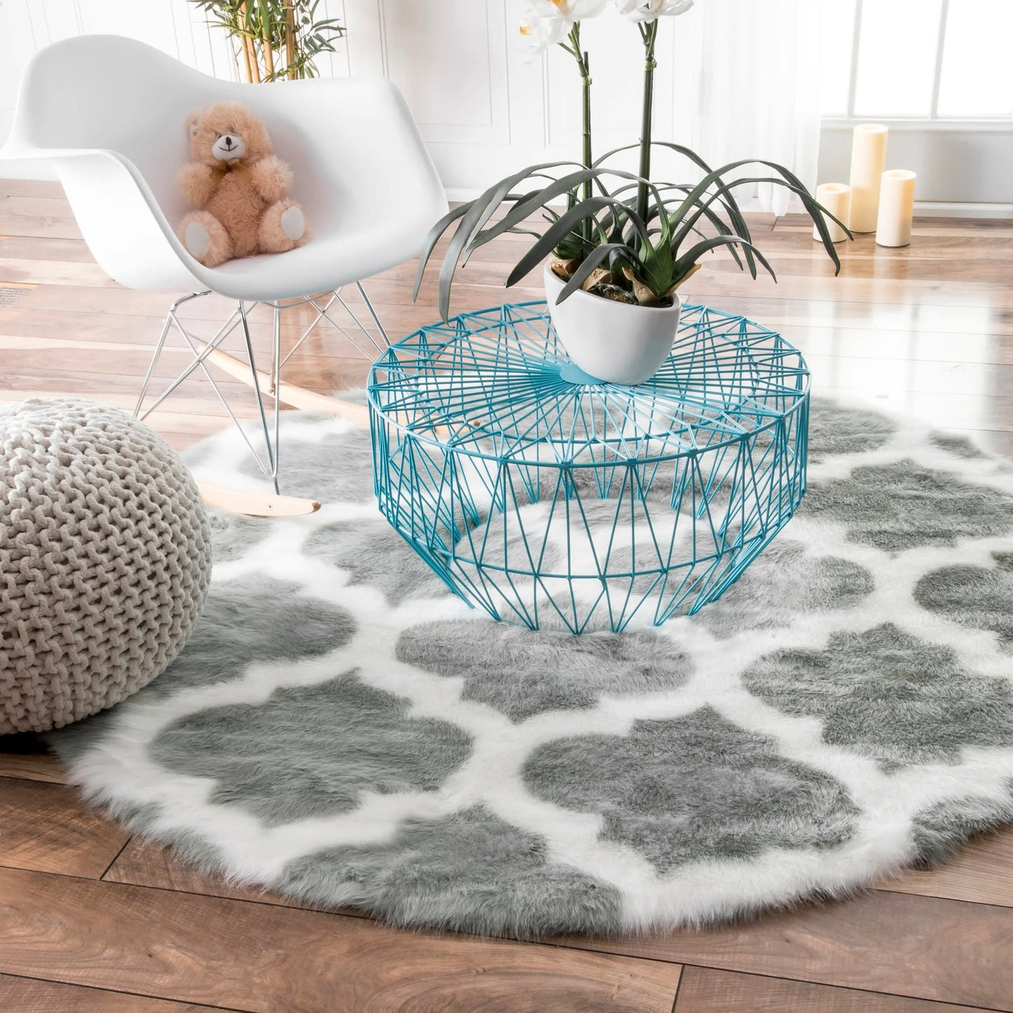 Serenity Faux Sheepskin Trellis Rug (Round) - Regal Rugs